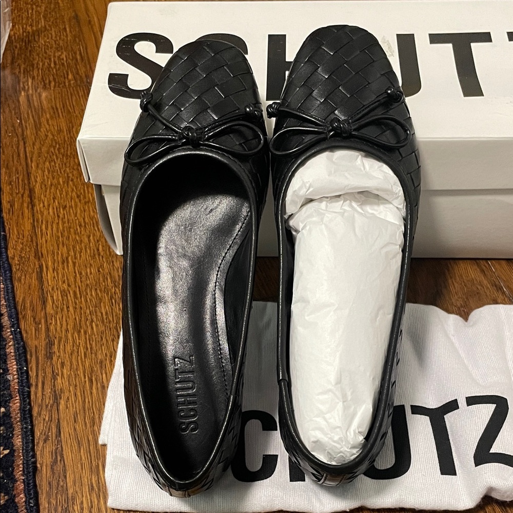 SCHUTZ Black Woven ballet flat with Bow Detail